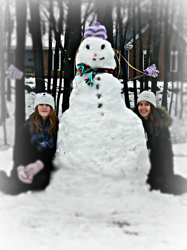 daphne and val snowman