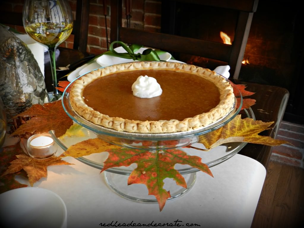 Decorate Your Pumpkin Pie Plate w: real Leaves