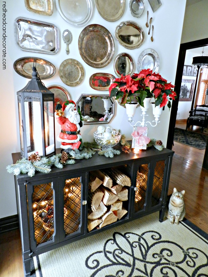 Christmas Foyer by Redhead Can Decorate