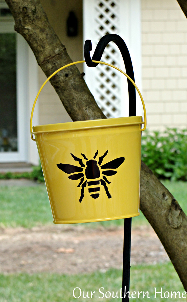 Sharpie Embellished Citronella Buckets by Our Southern Home #sharpie