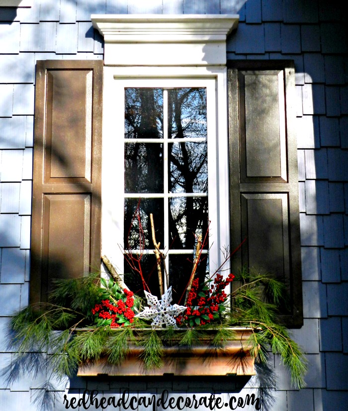 FREE & EASY DIY CHRISTMAS WINDOW BOX DECORATING-I NEEDED TO TRY THIS YEARS AGO! 