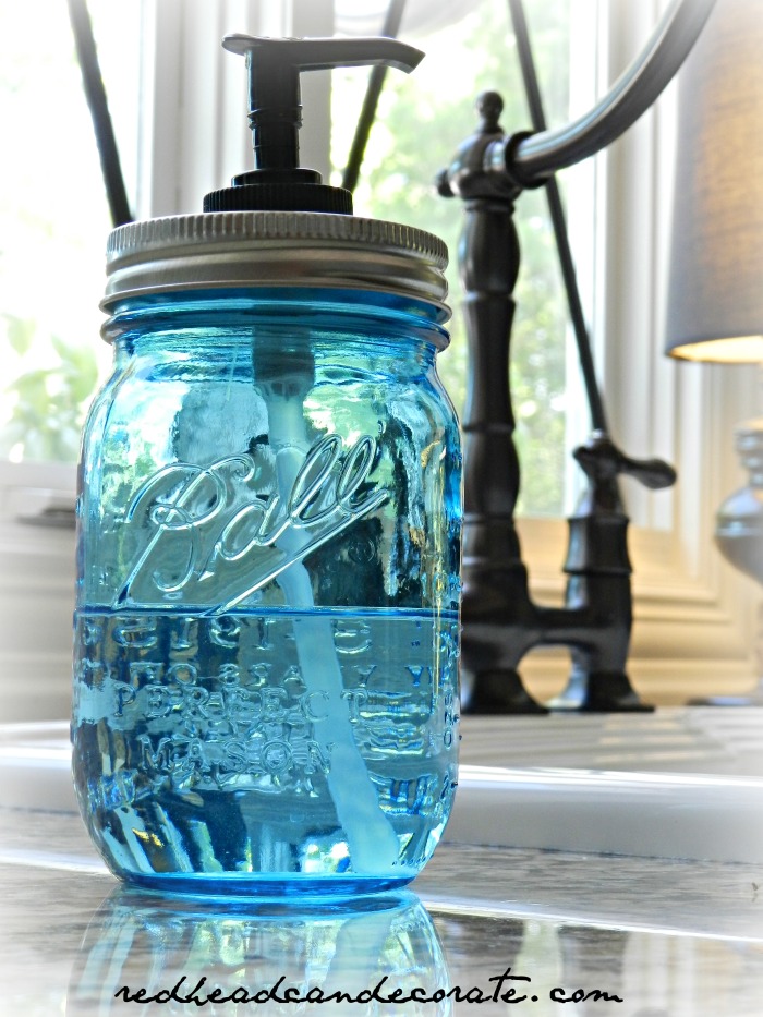 Mason Jar Mania is full of mason jar ideas you may have never seen before! Anyone can do these jar ideas!