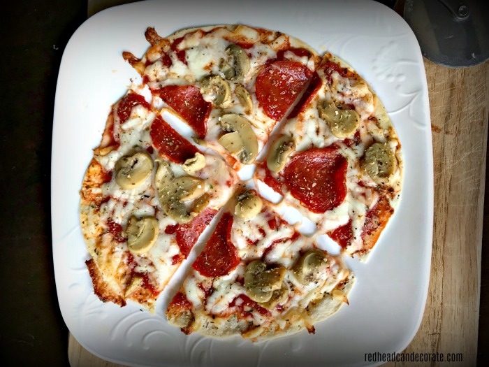 It's hard to believe that this 271 Calorie Pizza for one can actually help you lose weight! This 10 minute pizza recipe is included in this article.