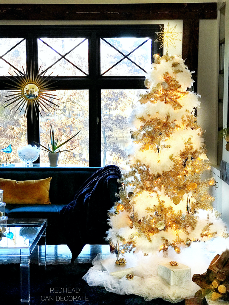 Visit the Silver & Gold Christmas Holiday Housewalk 2020 for affordable repurposing ideas for our Christmas decorating!