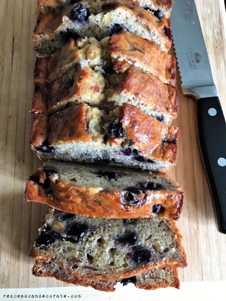 Operation Banana Bread: One for You, One to Share...this amazing banana bread recipe is so easy and it makes 2 loaves so you can freeze one, or give one away!