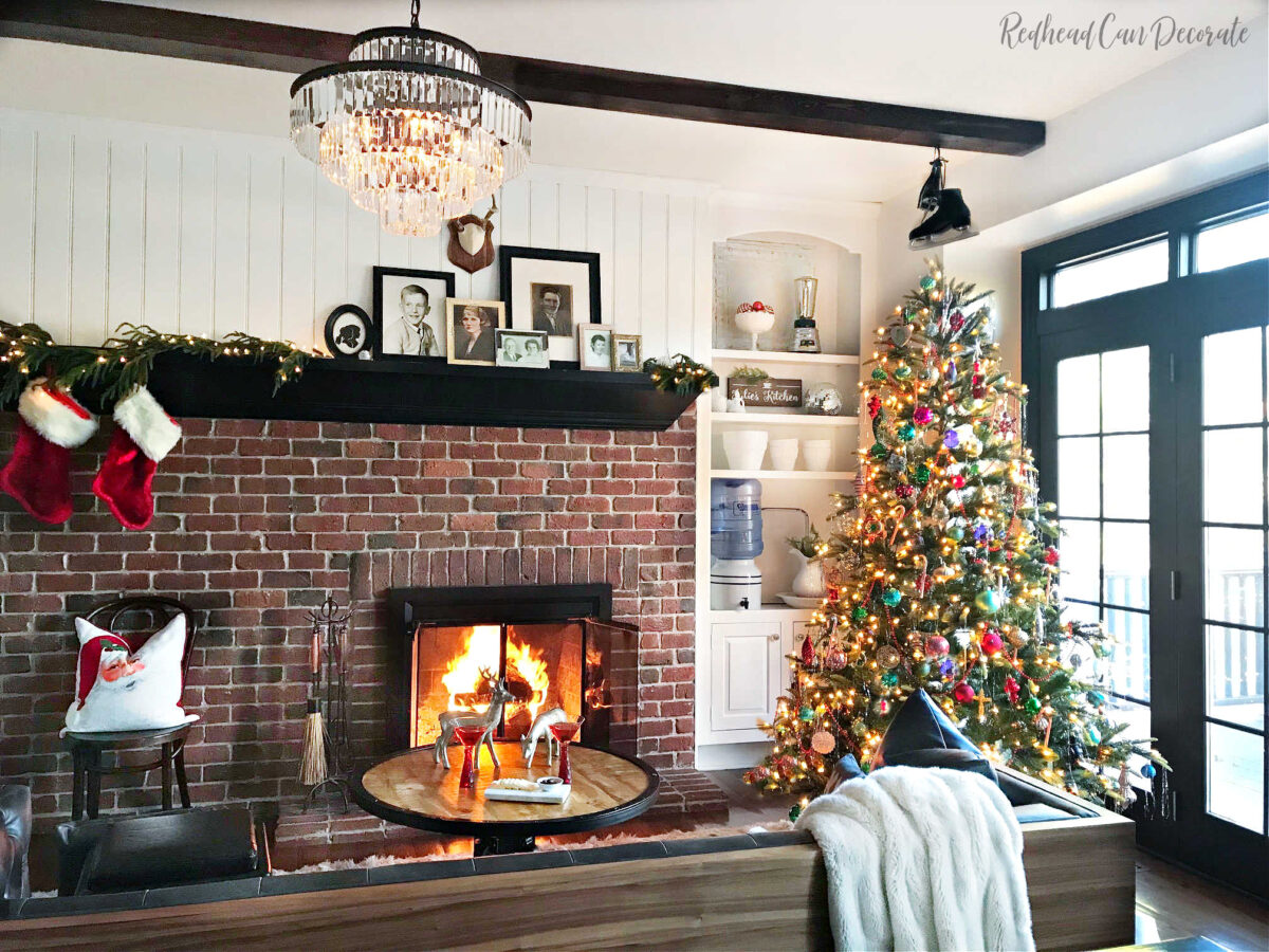 Our Cozy Christmas Kitchen Lounge ~ Holiday Housewalk 2021 - Redhead ...
